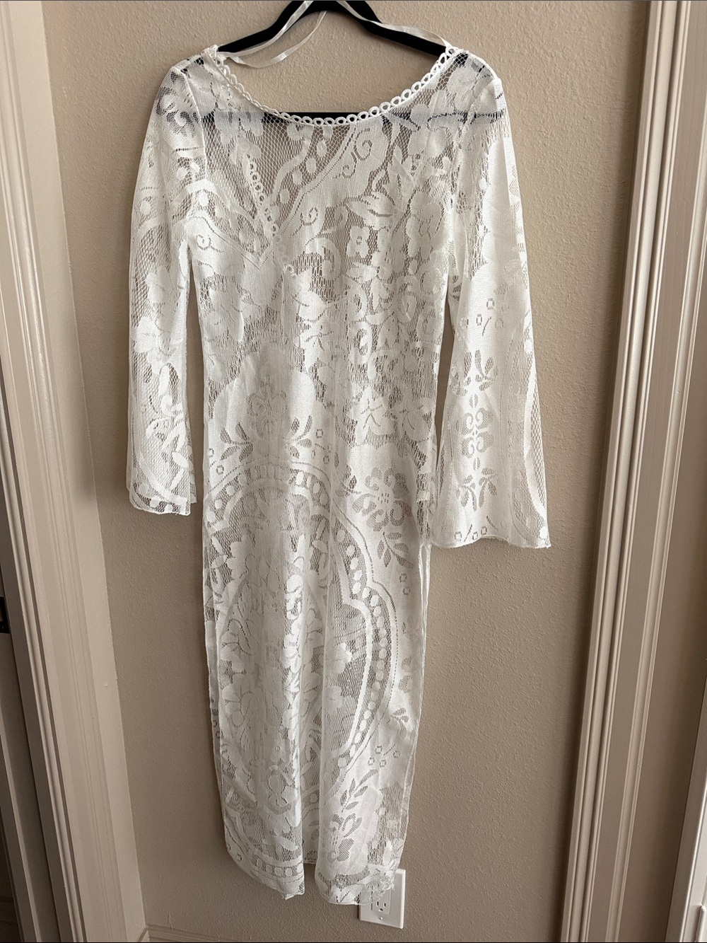 White Lace Long Sleeve Sheath Dress Swim Cover Up